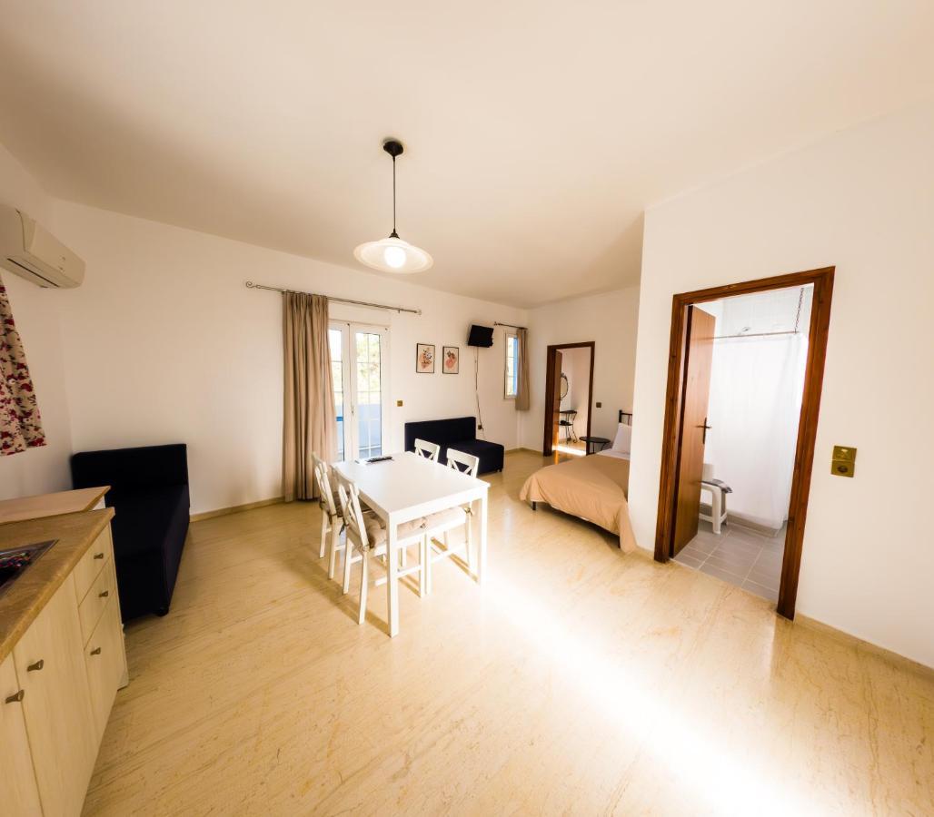 Anna Ageliki Aparthotel Damnoni Exterior photo