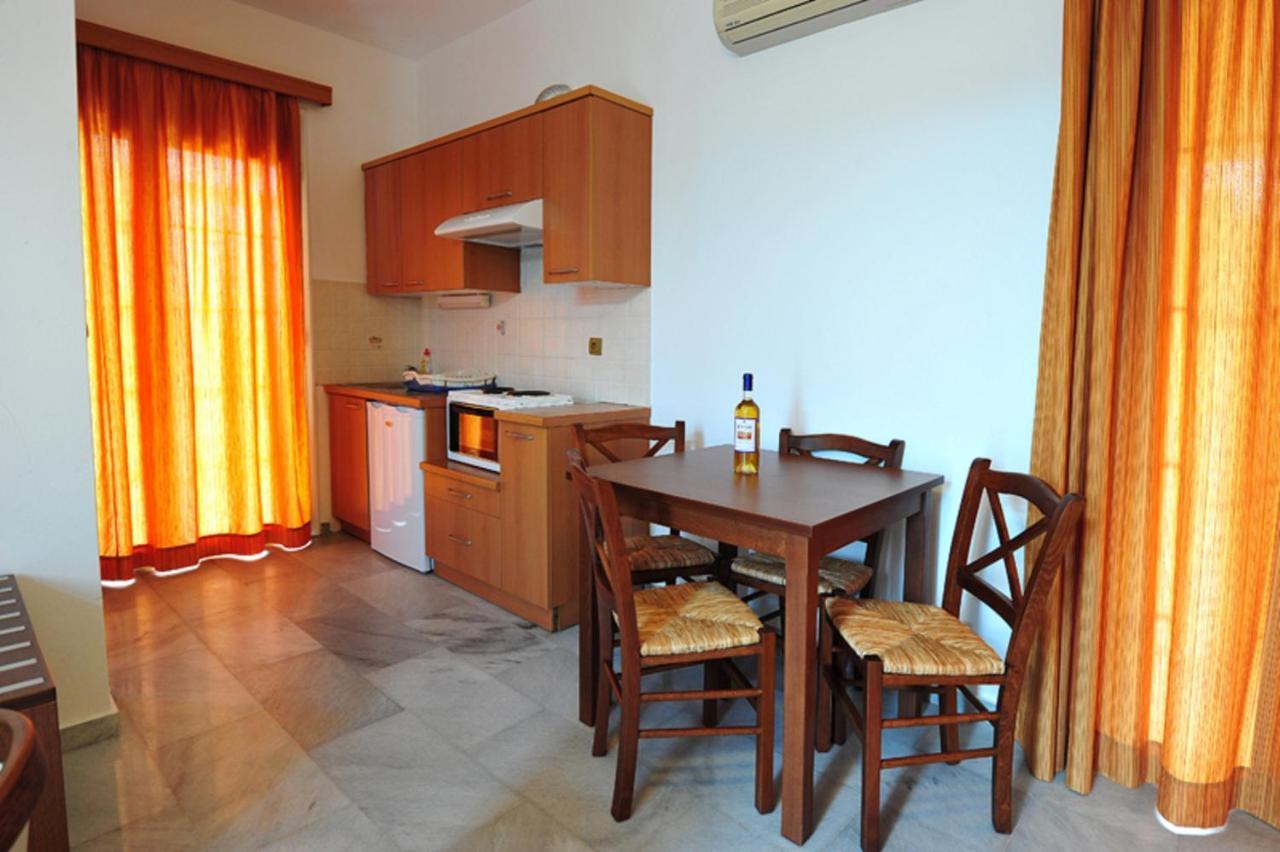 Anna Ageliki Aparthotel Damnoni Exterior photo