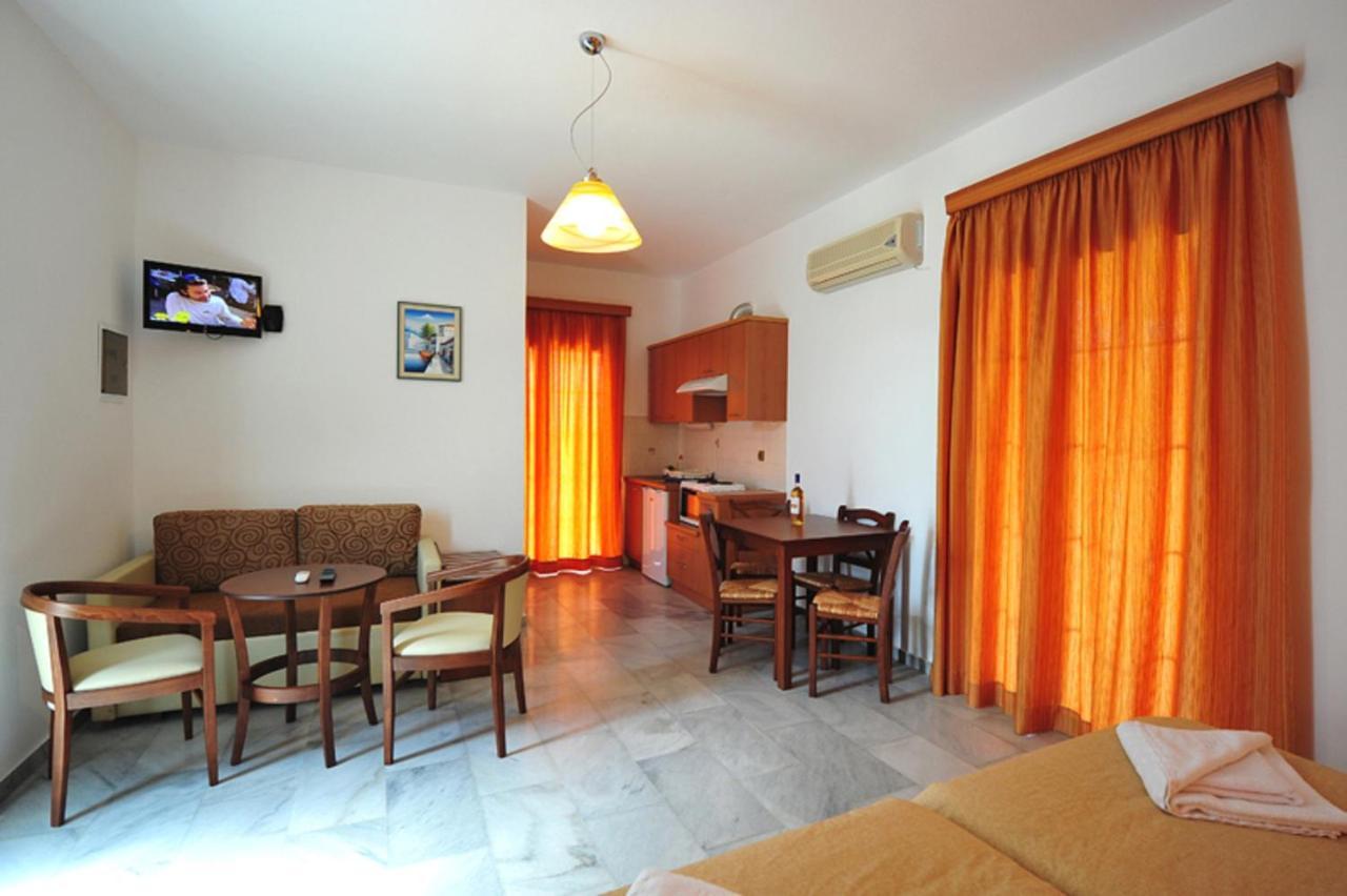Anna Ageliki Aparthotel Damnoni Exterior photo